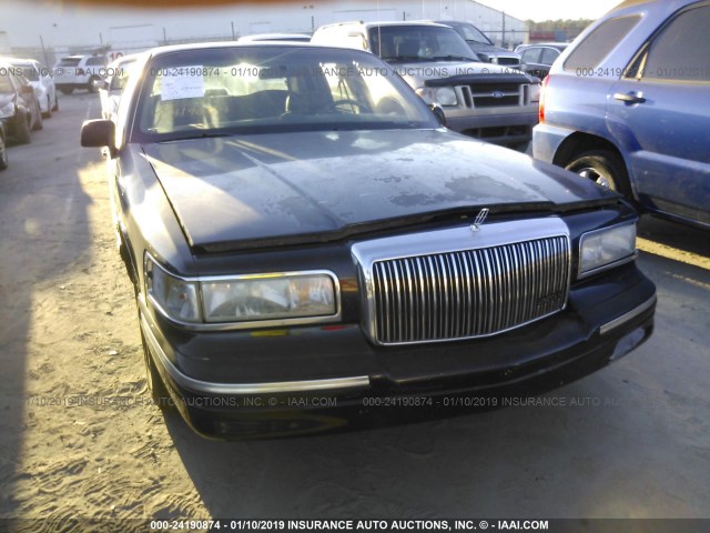 1LNLM81W5VY759363 - 1997 LINCOLN TOWN CAR EXECUTIVE BLACK photo 6