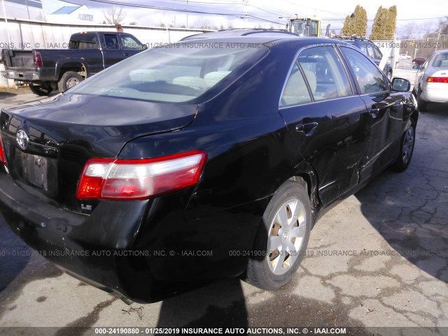 4T4BE46K98R024104 - 2008 TOYOTA CAMRY CE/LE/XLE/SE BLACK photo 4