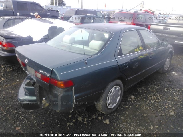 4T1BG22K0VU820735 - 1997 TOYOTA CAMRY CE/LE/XLE GREEN photo 4