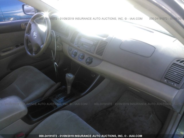 JTDBE32K030141164 - 2003 TOYOTA CAMRY LE/XLE GRAY photo 5