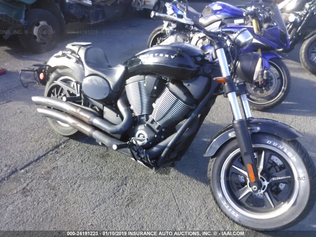 5VPMB36NXD3015451 - 2013 VICTORY MOTORCYCLES JUDGE BLACK photo 1