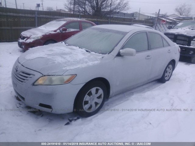 4T1BE46K17U629470 - 2007 TOYOTA CAMRY NEW GENERAT CE/LE/XLE/SE SILVER photo 2