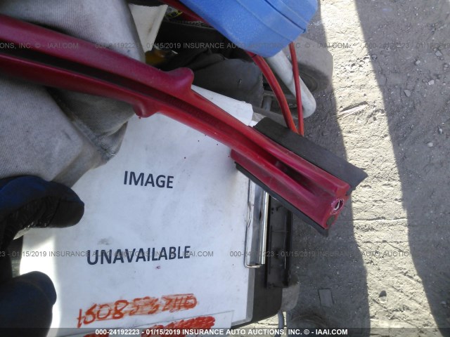 1J4GW48S84C300393 - 2004 JEEP GRAND CHEROKEE LAREDO/COLUMBIA/FREEDOM 银色 照片 10