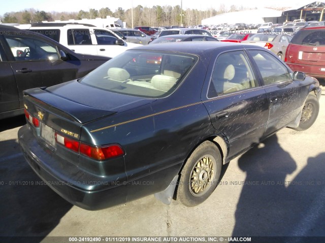 4T1BG22K9WU349296 - 1998 TOYOTA CAMRY CE/LE/XLE GREEN photo 4