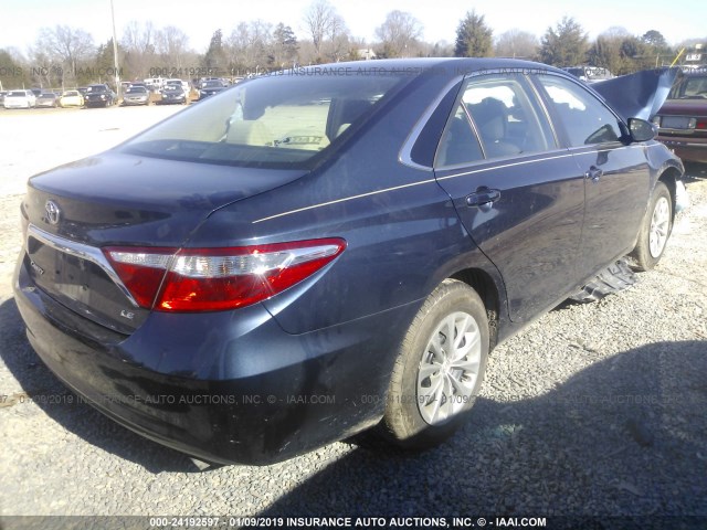 4T1BF1FK4FU951983 - 2015 TOYOTA CAMRY LE/XLE/SE/XSE 蓝色 照片 4
