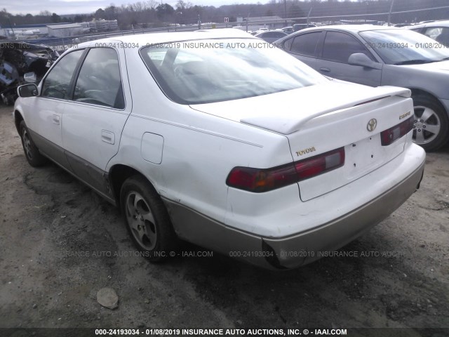 4T1BG22K9WU358712 - 1998 TOYOTA CAMRY CE/LE/XLE 白色 照片 3