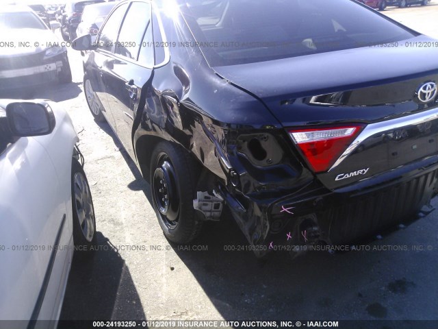 4T4BF1FKXGR557489 - 2016 TOYOTA CAMRY LE/XLE/SE/XSE 黑色 照片 6