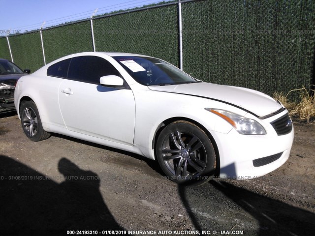 JNKCV64F89M650425 - 2009 INFINITI G37 WHITE photo 1