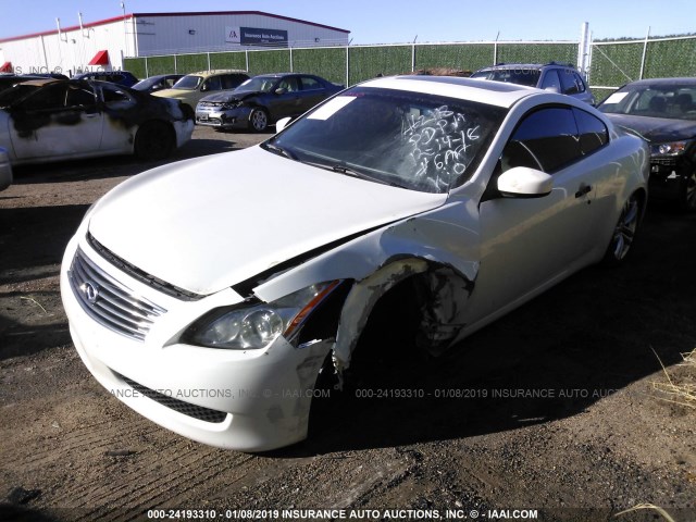 JNKCV64F89M650425 - 2009 INFINITI G37 WHITE photo 2