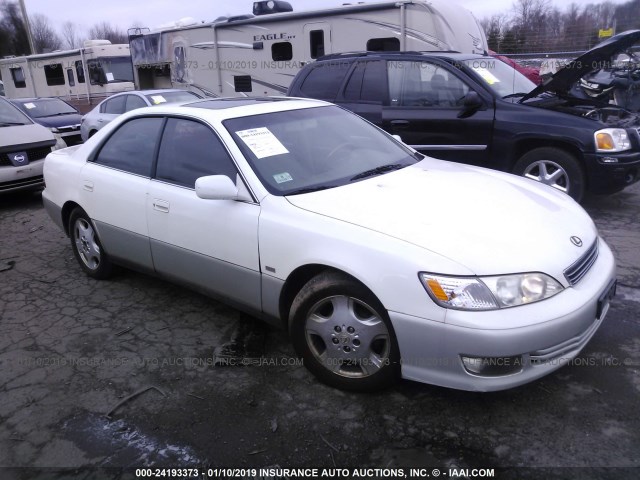 JT8BF28G7Y0267022 - 2000 LEXUS ES 300 WHITE photo 1