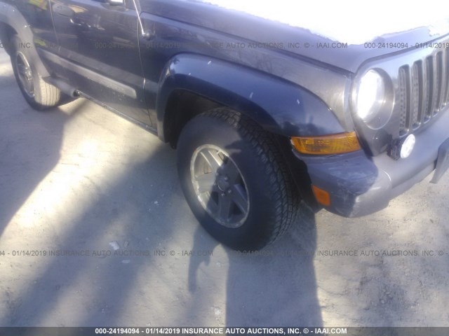 1J4GL38K06W257172 - 2006 JEEP LIBERTY RENEGADE GRAY photo 6