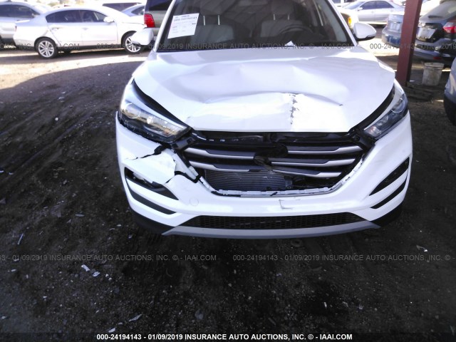 KM8J33ALXJU800428 - 2018 HYUNDAI TUCSON LIMITED/SPORT AND ECO/SE WHITE photo 6