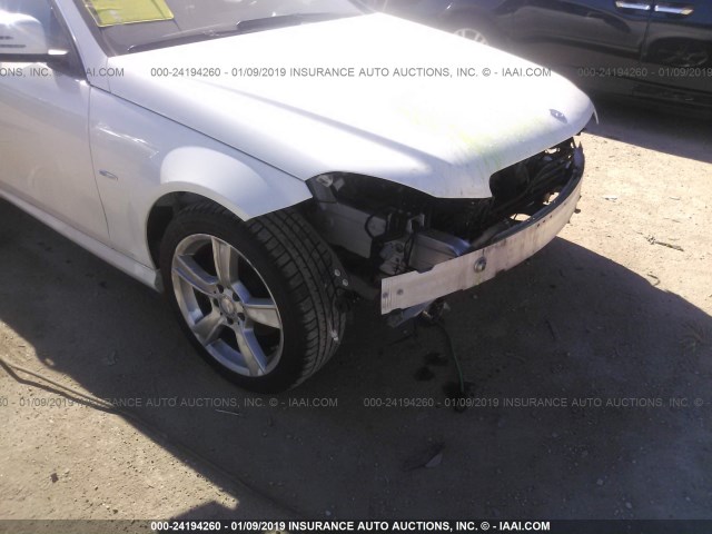 WDDGJ4HB4CF800896 - 2012 MERCEDES-BENZ C 250 WHITE photo 6