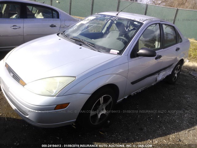 1FAFP33P72W302245 - 2002 FORD FOCUS LX SILVER photo 2