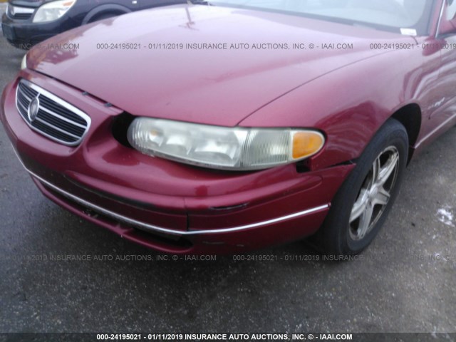 2G4WB52K5W1509963 - 1998 BUICK REGAL LS RED photo 6