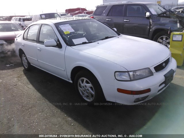 JN1CA21D8TT735550 - 1996 NISSAN MAXIMA GLE/GXE/SE WHITE photo 1