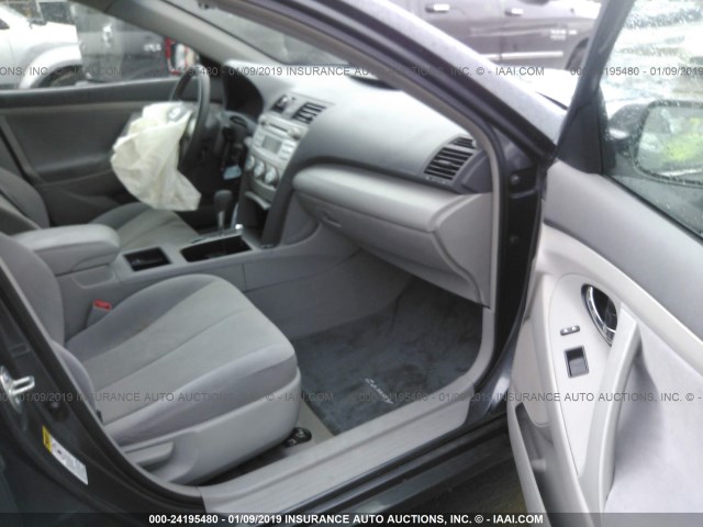 4T1BE46KX8U755294 - 2008 TOYOTA CAMRY CE/LE/XLE/SE GRAY photo 5