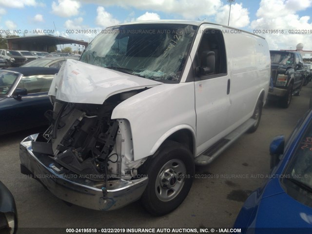 1GTW7AFF3G1171126 - 2016 GMC SAVANA G2500 WHITE photo 2