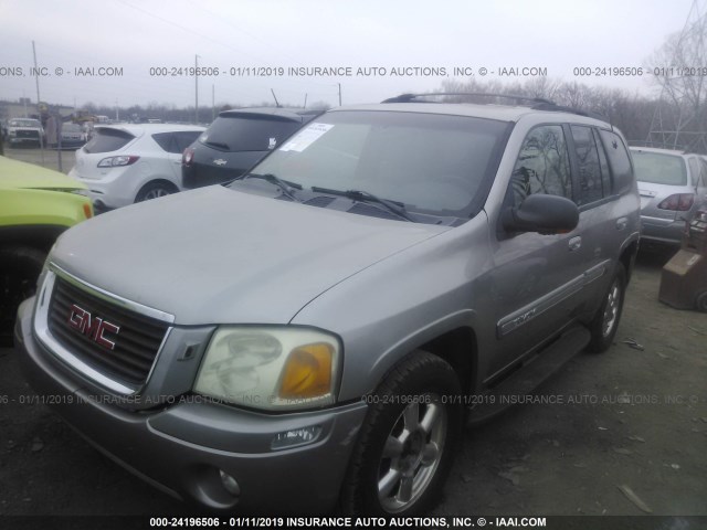 1GKDT13S122380621 - 2002 GMC ENVOY SILVER photo 2