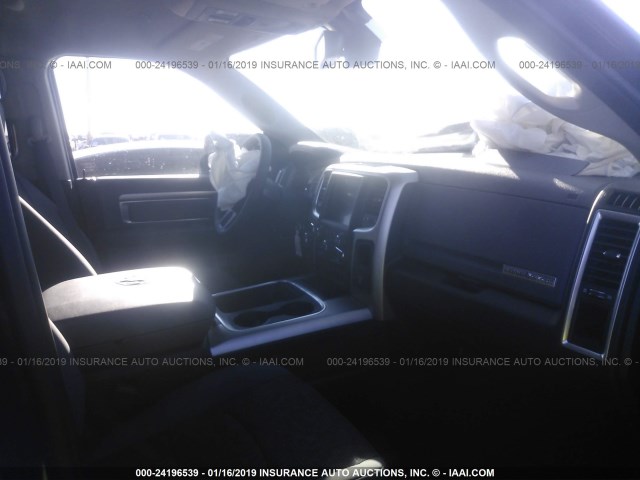 1C6RR6LT7KS529370 - 2019 RAM 1500 CLASSIC SLT Negro foto 5