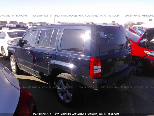 1C4NJPFA3GD649368 - 2016 JEEP PATRIOT LATITUDE BLUE photo 3