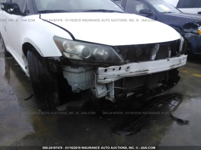 JTKJF5C72B3017451 - 2011 TOYOTA SCION TC WHITE photo 6