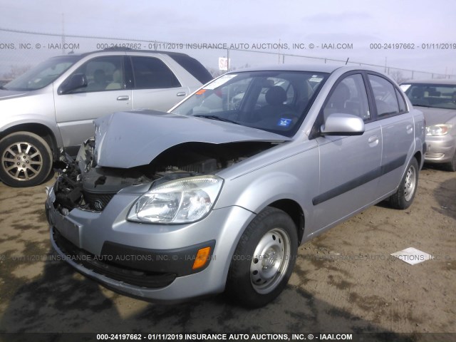 KNADE223096463141 - 2009 KIA RIO LX/SX SILVER photo 2