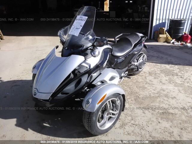 2BXJAWA189V000480 - 2009 CAN-AM SPYDER ROADSTER RS GRAY photo 2