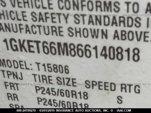 1GKET66M866140818 - 2006 GMC ENVOY DENALI XL SILVER photo 9