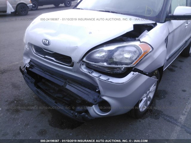 KNDJT2A66D7761221 - 2013 KIA SOUL +/!/SPORT SILVER photo 6