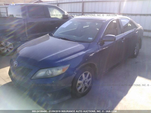 4T1BF3EK4BU705779 - 2011 TOYOTA CAMRY SE/LE/XLE 蓝色 照片 2