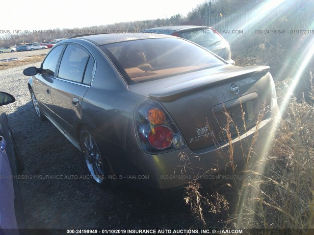 1N4BL11D02C210970 - 2002 NISSAN ALTIMA SE GOLD photo 3