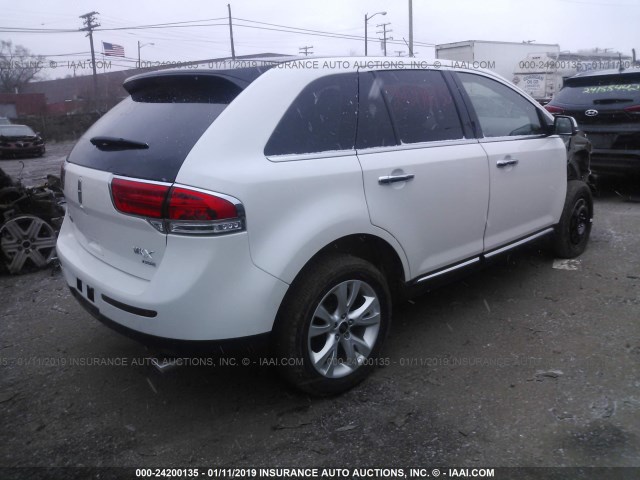 2LMDJ8JK0DBL40685 - 2013 LINCOLN MKX WHITE photo 4