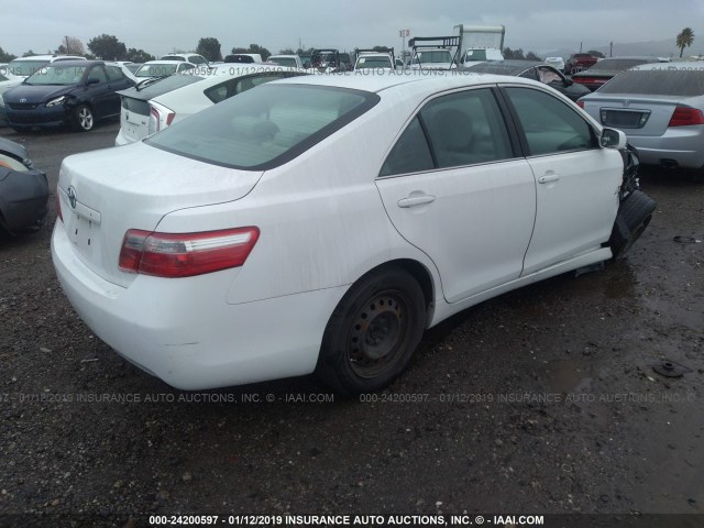 4T1BE46K48U779915 - 2008 TOYOTA CAMRY CE/LE/XLE/SE WHITE photo 4