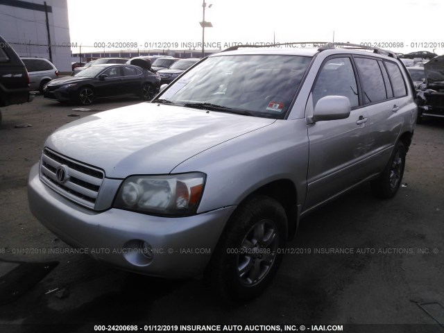 JTEEP21A140055708 - 2004 TOYOTA HIGHLANDER Күміс фото 2