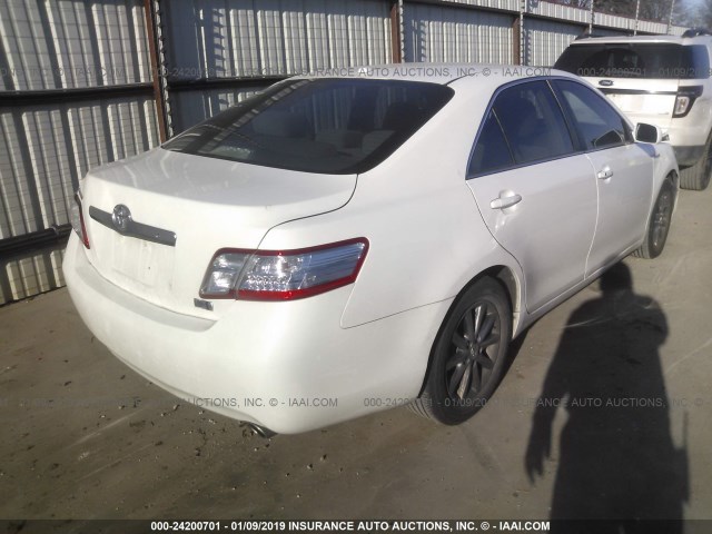 4T1BB3EK4BU141272 - 2011 TOYOTA CAMRY HYBRID WHITE photo 4