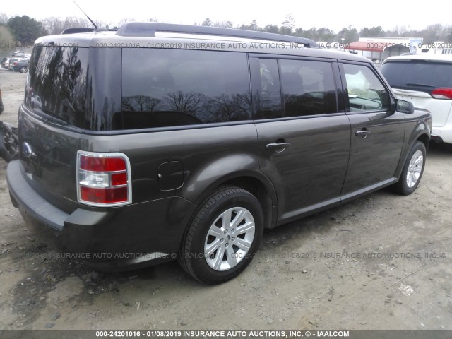 2FMGK5BC2BBD22052 - 2011 FORD FLEX SE Dark Brown photo 4