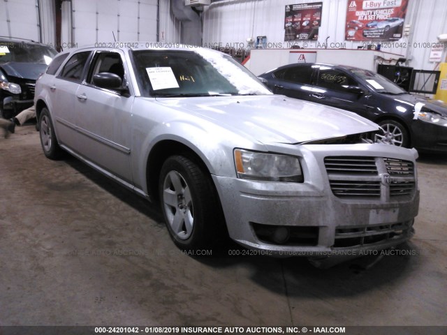 2D4FV37V08H225933 - 2008 DODGE MAGNUM SXT SILVER photo 1