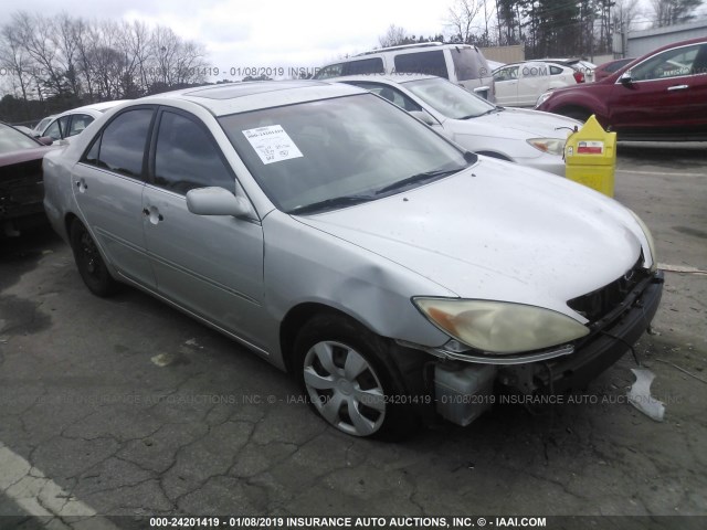 4T1BE30K93U671642 - 2003 TOYOTA CAMRY LE/XLE/SE SILVER photo 1