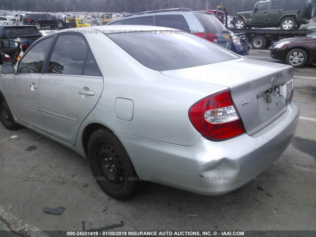 4T1BE30K93U671642 - 2003 TOYOTA CAMRY LE/XLE/SE SILVER photo 3