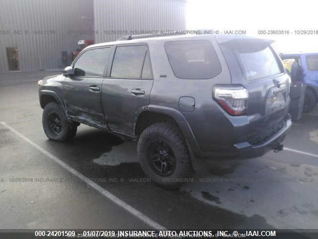 JTEBU5JR3J5526551 - 2018 TOYOTA 4RUNNER SR5 PREM/LTDL/TRAIL/TRD Unknown photo 3