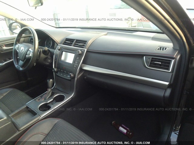 4T1BF1FK3FU066531 - 2015 TOYOTA CAMRY LE/XLE/SE/XSE BLACK photo 5