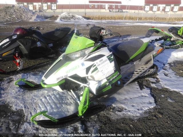 4UF15SNW7FT114298 - 2015 ARCTIC CAT SNOWMOBILE GREEN photo 2