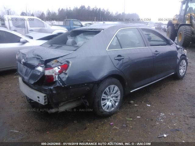 4T1BF1FK5EU393205 - 2014 TOYOTA CAMRY L/SE/LE/XLE 灰色 照片 4