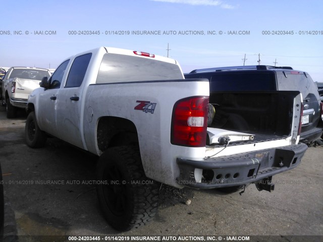 3GCPKSE37BG244332 - 2011 CHEVROLET SILVERADO K1500 LT WHITE photo 3