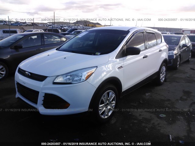 1FMCU0F74DUC54343 - 2013 FORD ESCAPE S WHITE photo 2