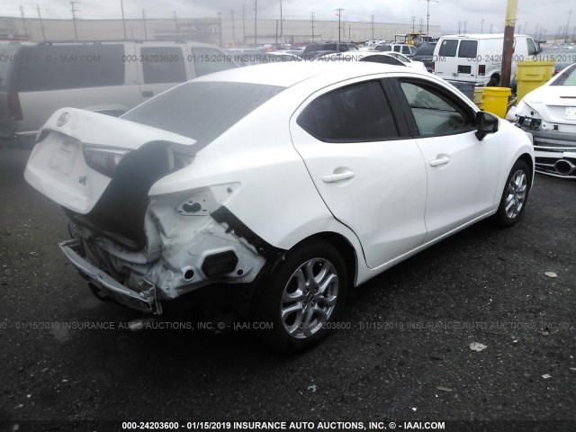 3MYDLBZV7GY124500 - 2016 TOYOTA SCION IA WHITE photo 4