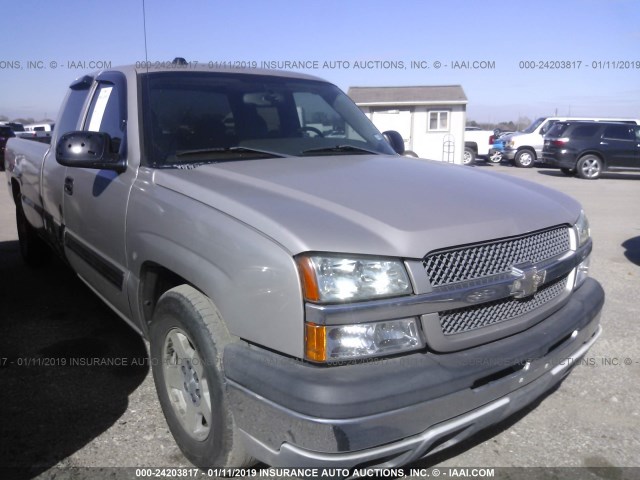 1GCEC19T85E260401 - 2005 CHEVROLET SILVERADO C1500 SILVER photo 1