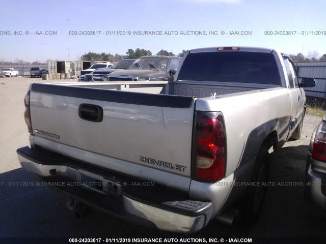 1GCEC19T85E260401 - 2005 CHEVROLET SILVERADO C1500 SILVER photo 4