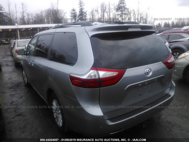 5TDYK3DCXGS721520 - 2016 TOYOTA SIENNA XLE/LIMITED SILVER photo 3